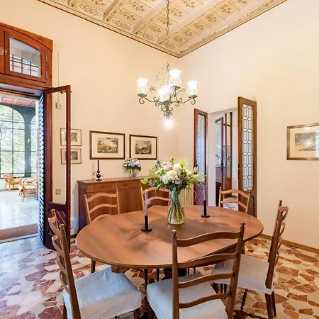 Villa Jolanda By Reste Italy